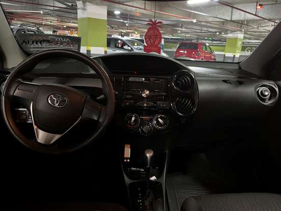 TOYOTA-ETIOS-2016
