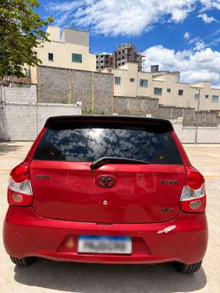 TOYOTA-ETIOS-2015