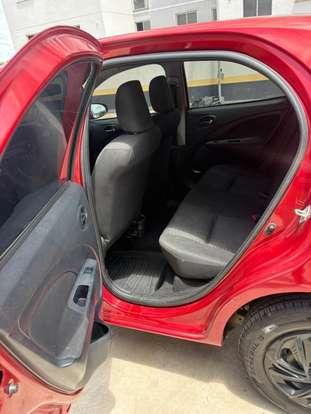 TOYOTA-ETIOS-2015