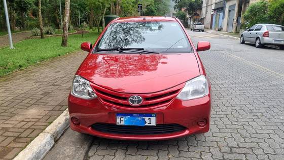TOYOTA ETIOS 1.3 XS 16V FLEX 4P MANUAL