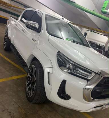 TOYOTA-HILUX-2024
