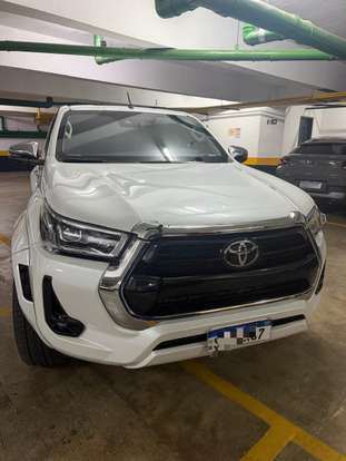 TOYOTA-HILUX-2024