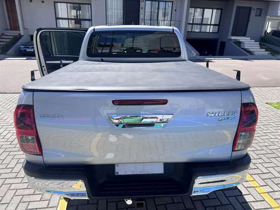 TOYOTA-HILUX-2018