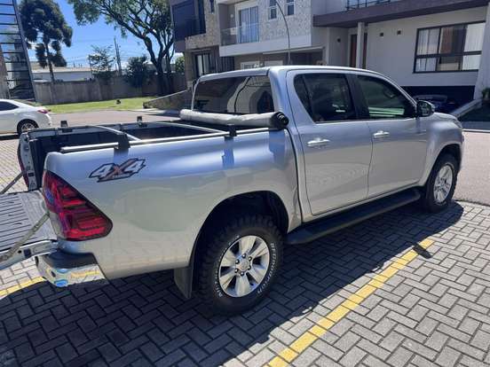 TOYOTA-HILUX-2018