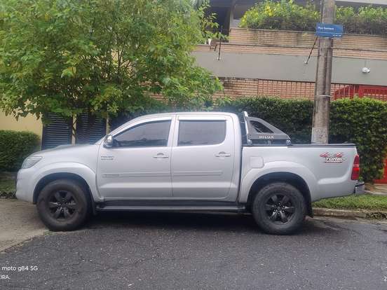 TOYOTA-HILUX-3.0 SR 4X4 CD 16V TURBO INTERCOOLER DIESEL 4P MANUAL TOYOTA-HILUX-2012