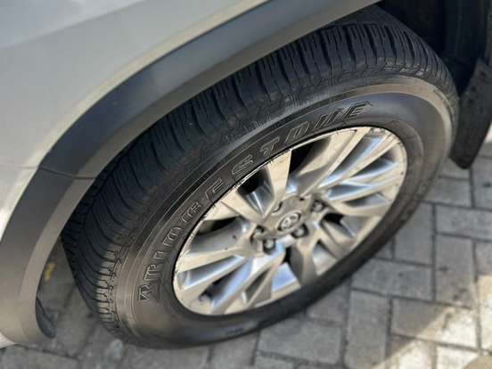 TOYOTA-HILUX SW4-2.8 D-4D TURBO DIESEL SRX 7L 4X4 AUTOMÁTICO TOYOTA-HILUX SW4-2021
