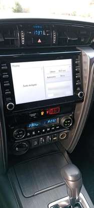 TOYOTA-HILUX SW4-2022