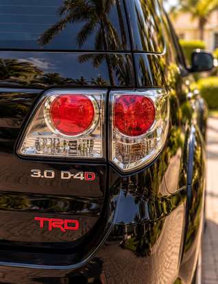 TOYOTA-HILUX SW4-2013