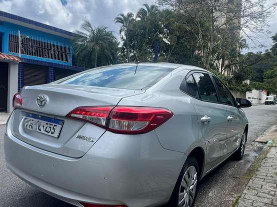 TOYOTA-YARIS-1.5 16V FLEX SEDAN XL LIVE MULTIDRIVE TOYOTA-YARIS-2022