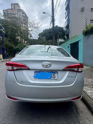 TOYOTA-YARIS-2022