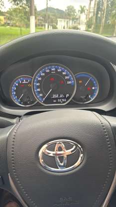 TOYOTA-YARIS-2022