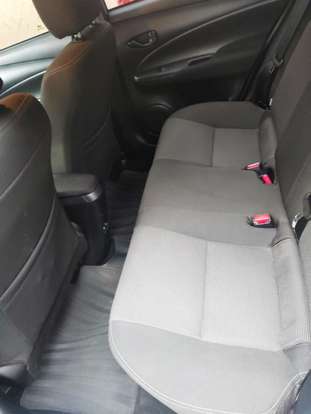 TOYOTA-YARIS-2022