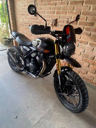 TRIUMPH SCRAMBLER 400 XC 