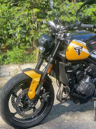 TRIUMPH-TRIDENT 660-2025