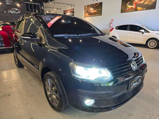 VOLKSWAGEN-FOX-2013