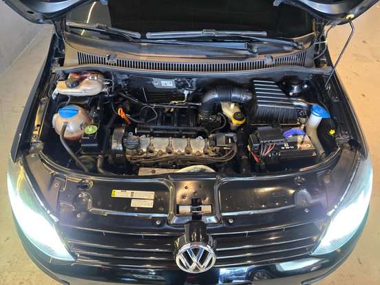 VOLKSWAGEN-FOX-2013