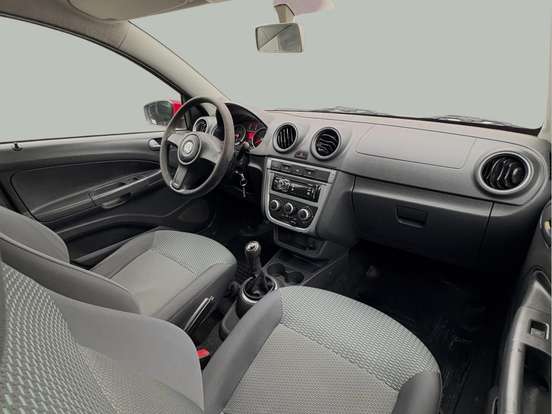 VOLKSWAGEN-GOL-1.0 MI 8V FLEX 4P MANUAL VOLKSWAGEN-GOL-2012