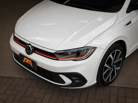 VOLKSWAGEN-POLO-2024