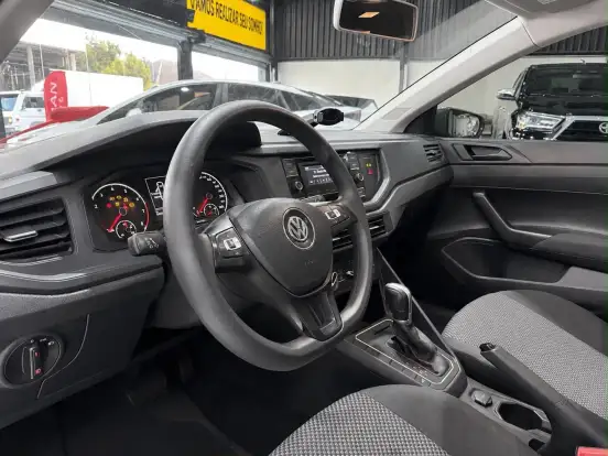 VOLKSWAGEN-POLO-1.6 MSI TOTAL FLEX AUTOMÁTICO VOLKSWAGEN-POLO-2020
