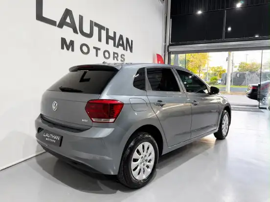 VOLKSWAGEN-POLO-2020