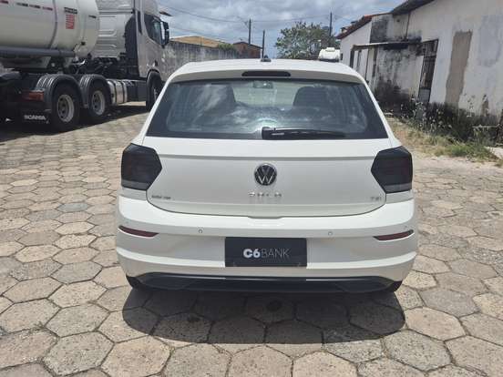 VOLKSWAGEN-POLO-2024