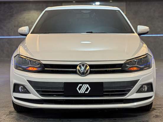 VOLKSWAGEN-POLO-1.0 200 TSI COMFORTLINE AUTOMÁTICO VOLKSWAGEN-POLO-2019