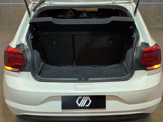 VOLKSWAGEN-POLO-2019