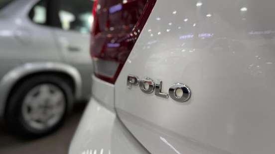 VOLKSWAGEN-POLO-2018