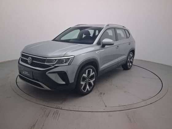 VOLKSWAGEN TAOS 1.4 250 TSI TOTAL FLEX HIGHLINE AUTOMÁTICO