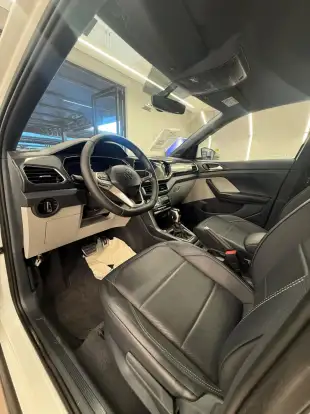 VOLKSWAGEN-T-CROSS-2024