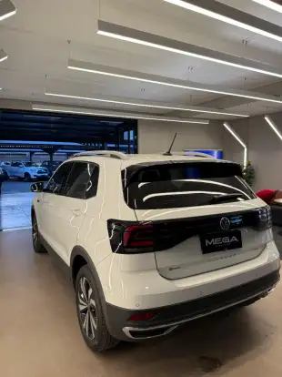 VOLKSWAGEN-T-CROSS-2024