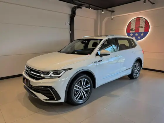VOLKSWAGEN TIGUAN 2.0 300 TSI GASOLINA ALLSPACE R-LINE AUTOMÁTICO