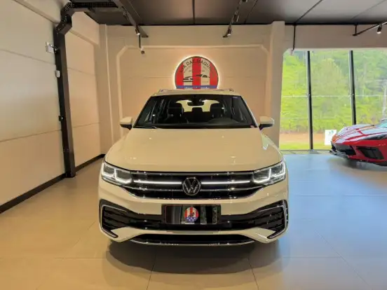 VOLKSWAGEN-TIGUAN-2024