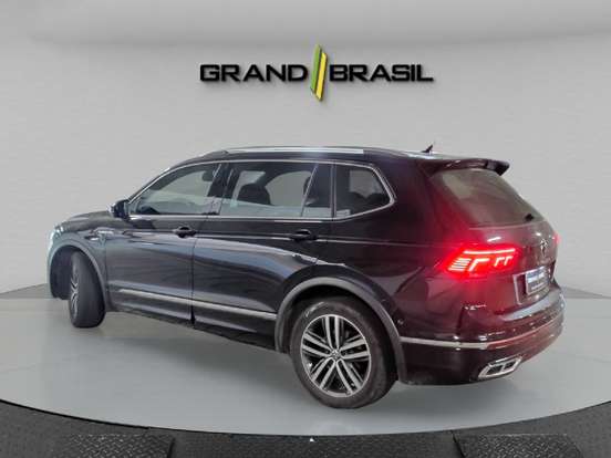 VOLKSWAGEN-TIGUAN-2.0 300 TSI GASOLINA ALLSPACE R-LINE AUTOMÁTICO VOLKSWAGEN-TIGUAN-2023