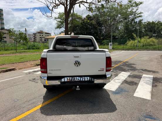 VOLKSWAGEN-AMAROK-2.0 HIGHLINE EXTREME 4X4 CD 16V TURBO INTERCOOLER DIESEL 4P AUTOMÁTICO VOLKSWAGEN-AMAROK-2017