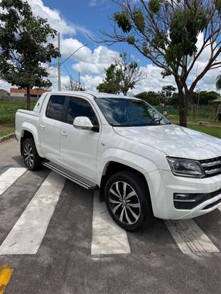 VOLKSWAGEN-AMAROK-2017
