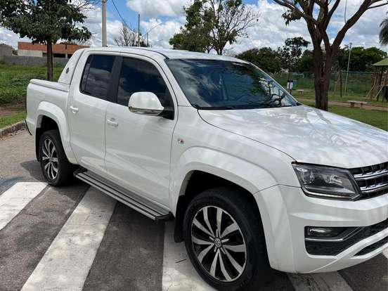 VOLKSWAGEN-AMAROK-2.0 HIGHLINE EXTREME 4X4 CD 16V TURBO INTERCOOLER DIESEL 4P AUTOMÁTICO VOLKSWAGEN-AMAROK-2017