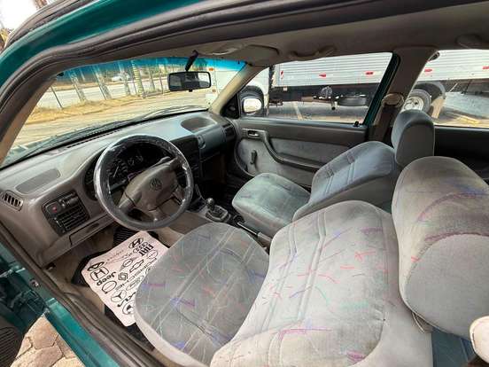 VOLKSWAGEN-GOL-1995