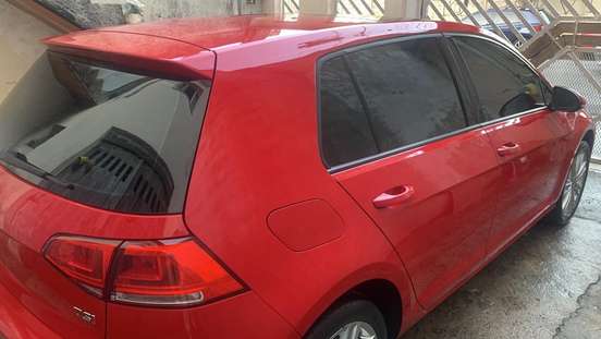 VOLKSWAGEN-GOLF-2017