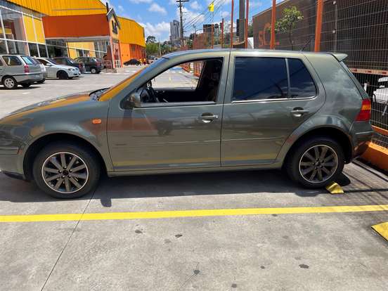 VOLKSWAGEN-GOLF-2000