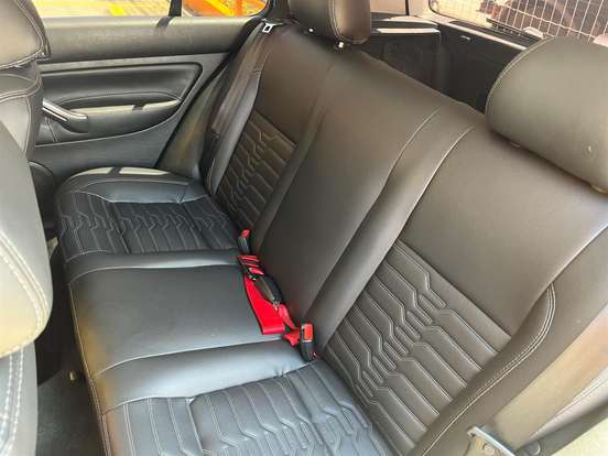 VOLKSWAGEN-GOLF-2.0 MI 8V GASOLINA 4P MANUAL VOLKSWAGEN-GOLF-2000