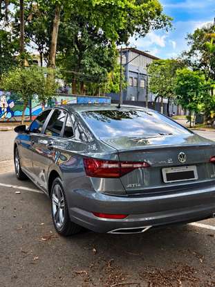 VOLKSWAGEN-JETTA-1.4 250 TSI TOTAL FLEX R-LINE TIPTRONIC VOLKSWAGEN-JETTA-2018
