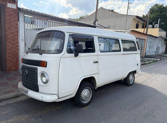 VOLKSWAGEN KOMBI 1.4 MI STD 8V FLEX 4P MANUAL