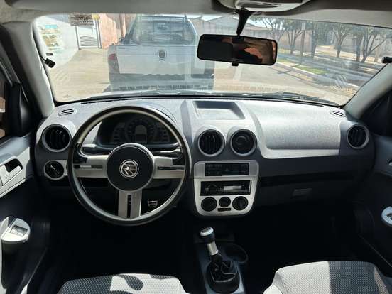 VOLKSWAGEN-PARATI-2009