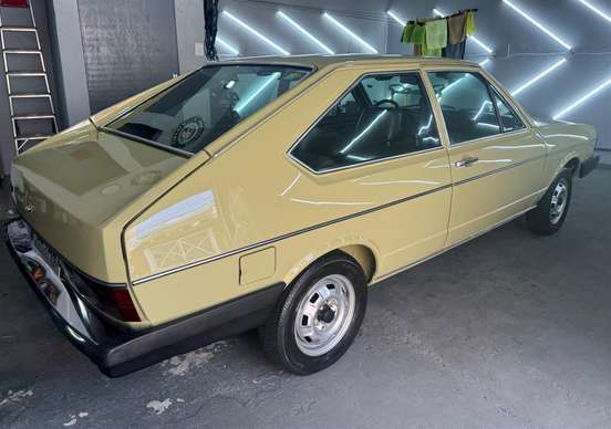 VOLKSWAGEN-PASSAT-1980