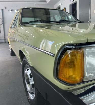 VOLKSWAGEN-PASSAT-1980