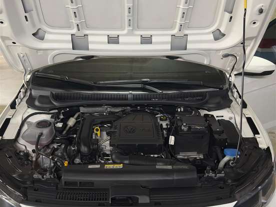 VOLKSWAGEN-POLO-1.0 170 TSI HIGHLINE AUTOMÁTICO VOLKSWAGEN-POLO-2024