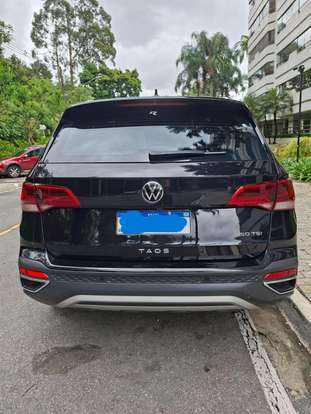 VOLKSWAGEN-TAOS-2022