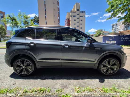 VOLKSWAGEN-T-CROSS-2024