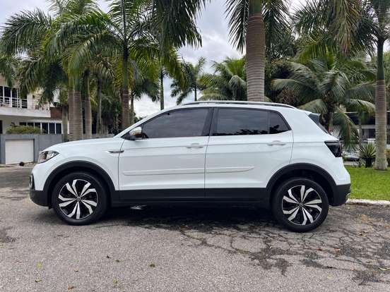 VOLKSWAGEN-T-CROSS-2021